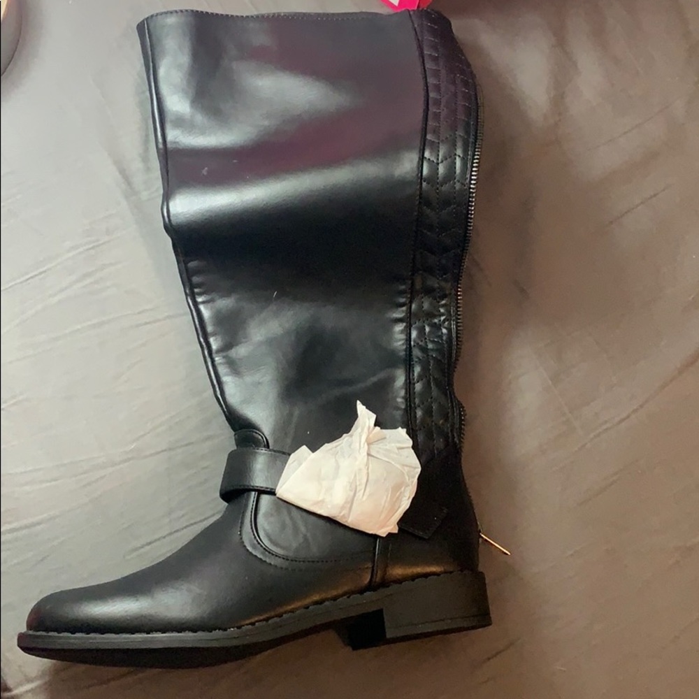Black Boots